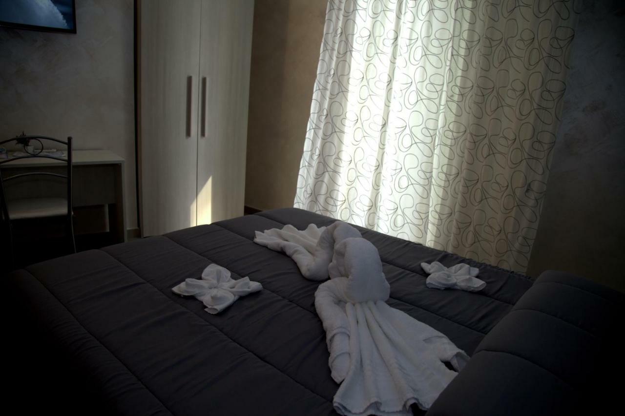Bed and Breakfast Le Torri Aragonesi Nápoles Exterior foto