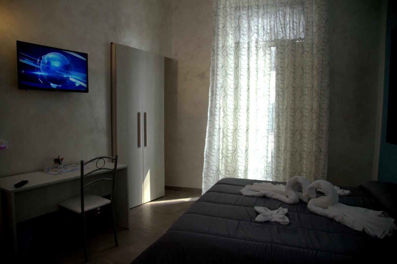 Bed and Breakfast Le Torri Aragonesi Nápoles Exterior foto